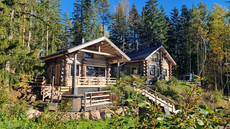 Hirsimökki Suomen Kotteria Kaunisvirta