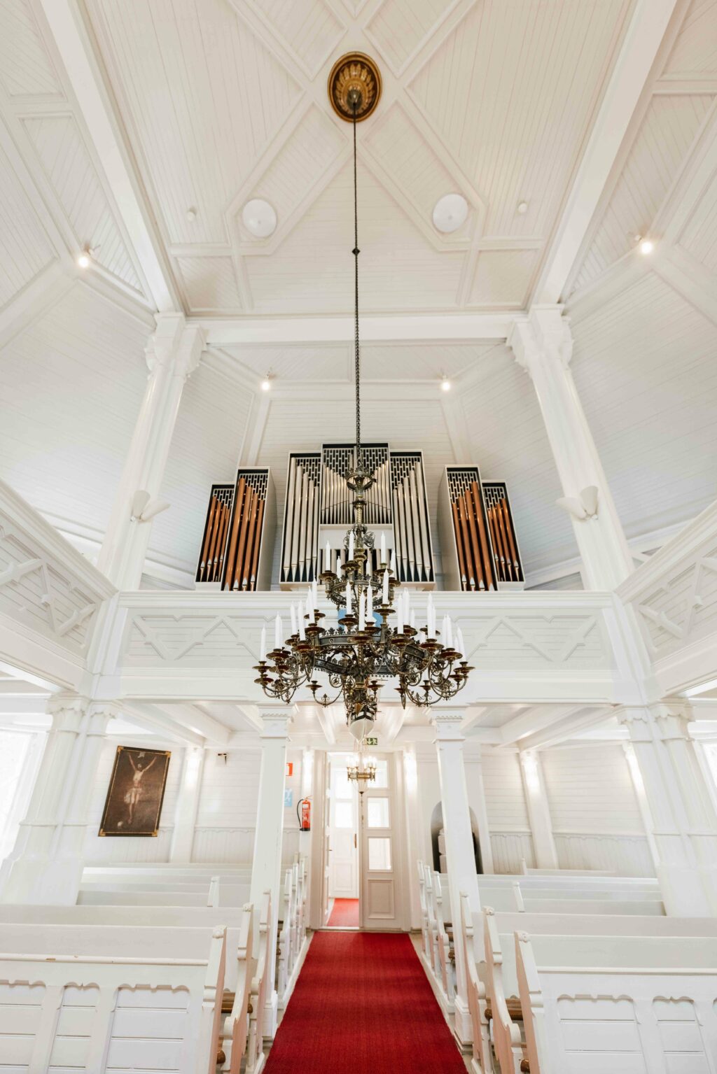 Ruotsinpyhtään kirkko sisältä, Loviisa, kesä, urut